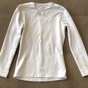 Youth medium Coldgear Under Armour long sleeve shirt